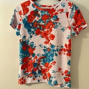 NWT east5th Tiana Red and Blue Floral Short Sleeve Blouse Size S